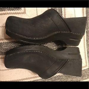 Black matted Dansko